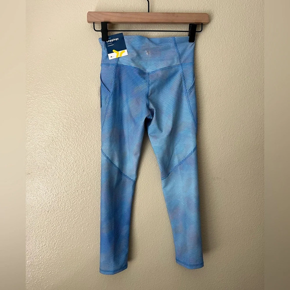 OLD‎ NAVY Power-soft Leggings 2 for $22 ❇️ - Picture 2 of 3